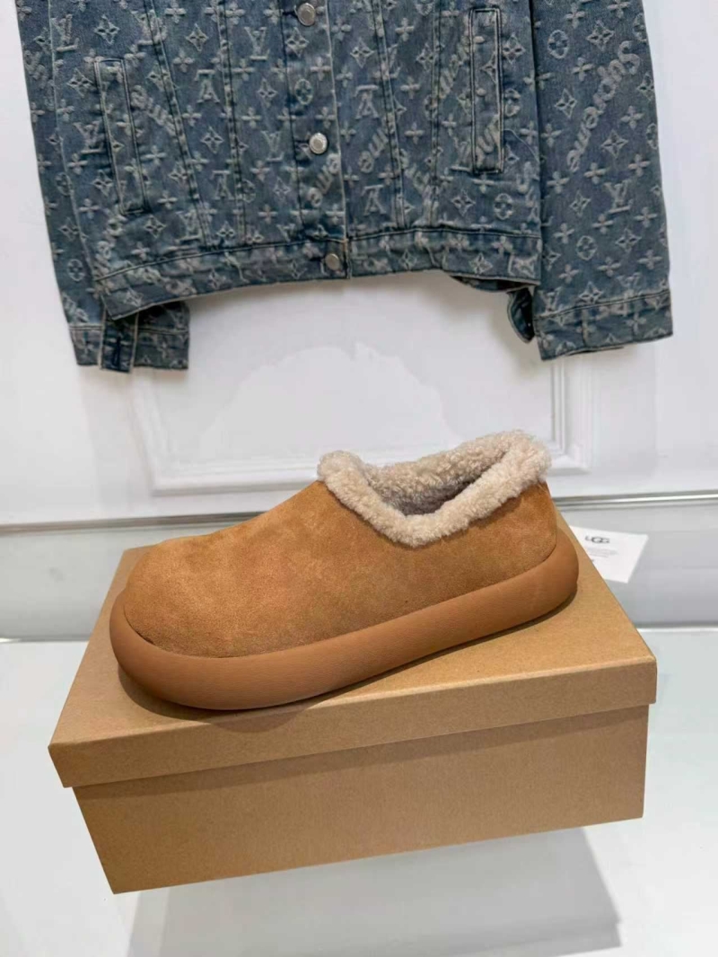 Ugg Flat Shoes
